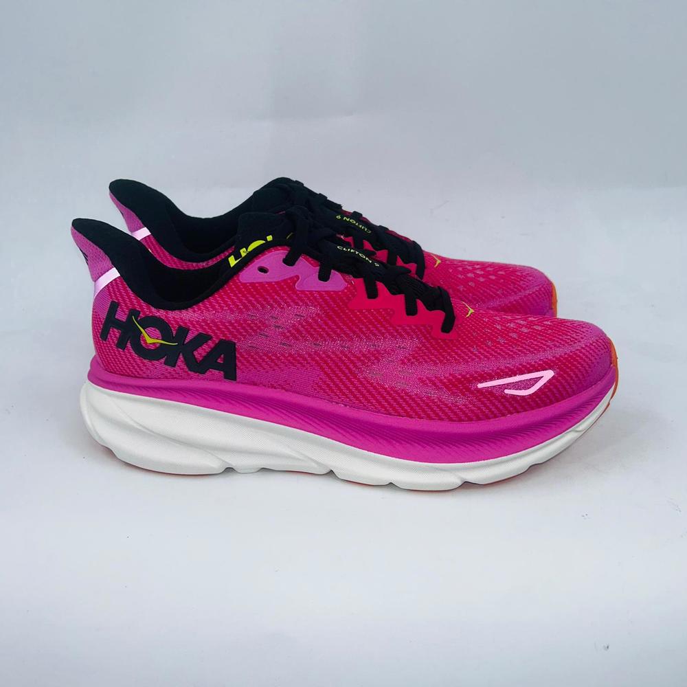 HOKA WOMENS CLIFTON 9 RASPBERRY/STRAWBERRY COMFORTABLE ATHLETIC SNEAKERS SZ 9.5B